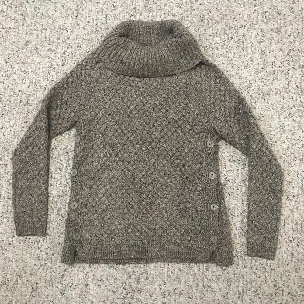 Turtle neck sweater